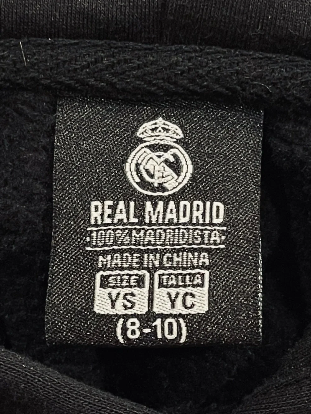 ⚽️🖤  Real Madrid Kids Black Hoodie Crest Logo Pullover Size 8–10Y Soccer